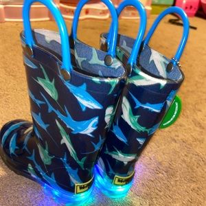 LightUp Rainboots